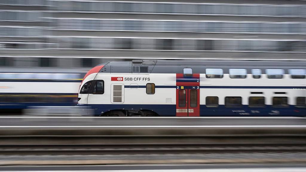 Der Zürcher Verkehrsverbund beendet den Markttest mit dem Rabattmodell «ZVV Bonus» Ende Juni - dann will er die Ergebnisse analysieren. (Symbolbild)