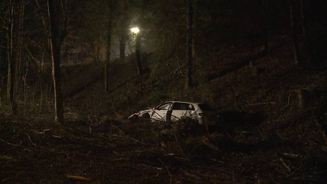 Autofahrer rennt nach Unfall davon