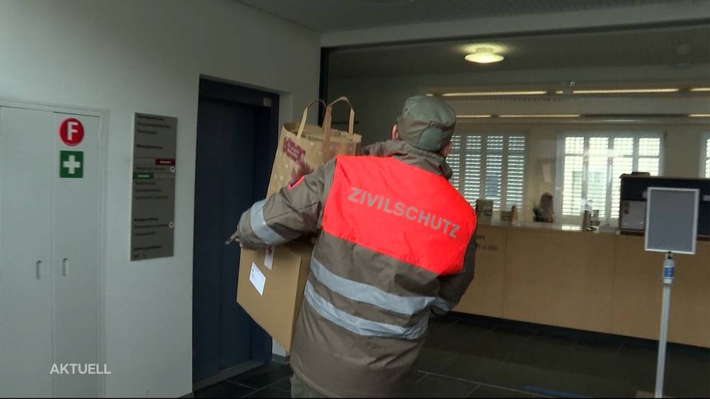 «2 x Weihnachten»: Das Schweizerische Rote Kreuz sammelt für Bedürftige