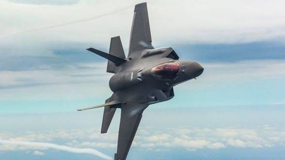 Armasuisse präsentiert F-35 und Patriot-System in Emmen