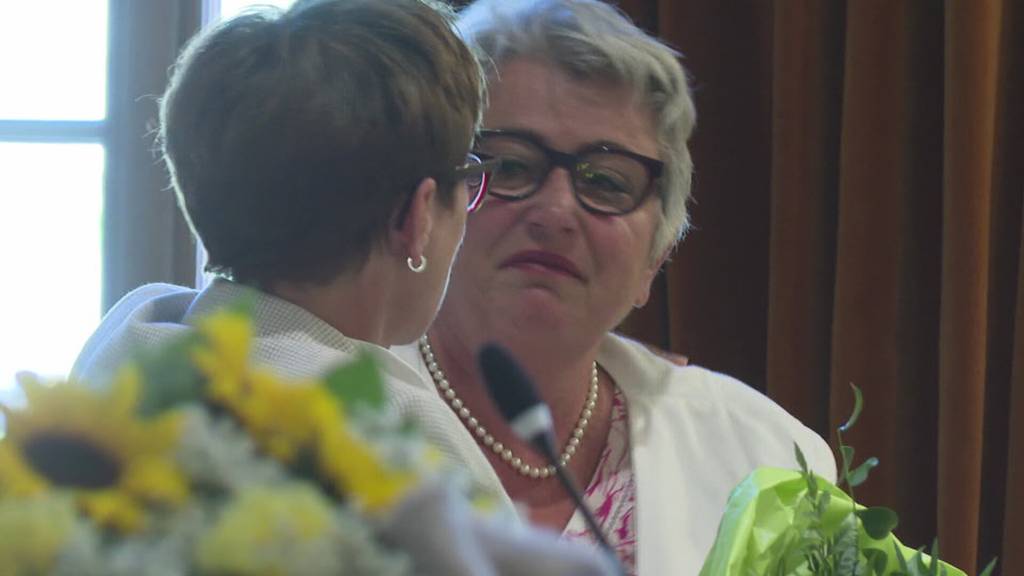 Adieu Regierungsrat! Monika Knill und Cornelia Komposch mit tränenreichem Abschied