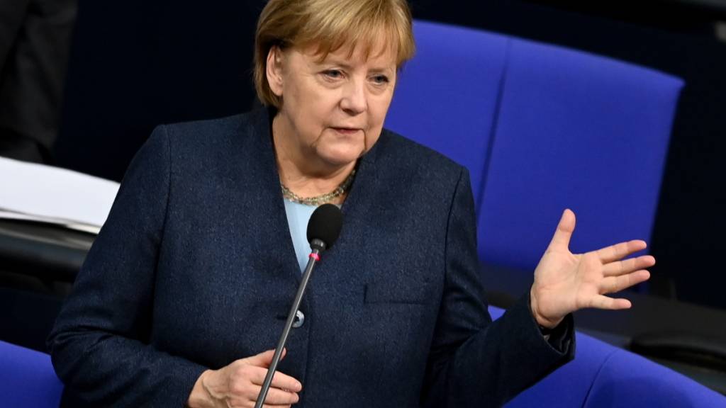 Die deutsche SPD fordert von Bundeskanzlerin Angela Merkel, dass sie sich persönlich dafür einsetzt, die Corona-Impfkampagne zu beschleunigen. (Archivbild)