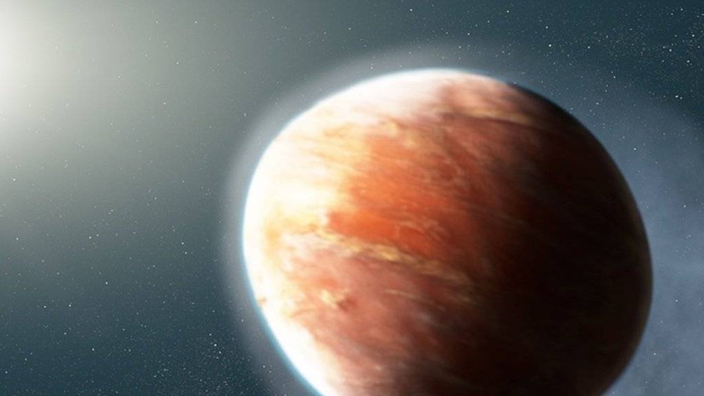 Künstlerische Ansicht des Planeten WASP-121b, wie er Schwermetall-Gase verliert. (zVg Nasa)
