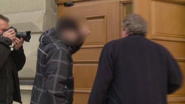 Prozessbeginn: Misshandelte Buben