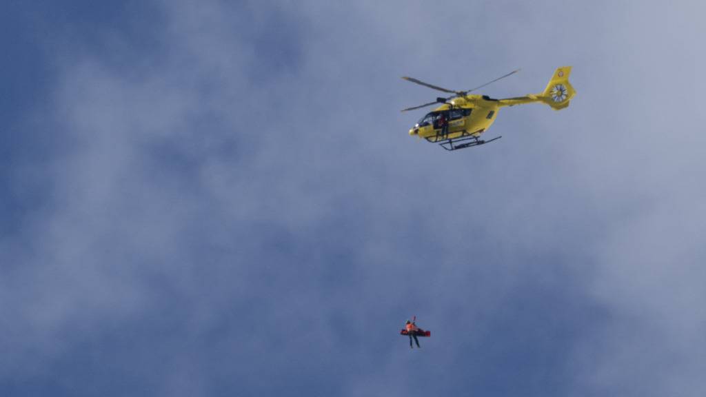 Drama um Vonn: Die «Speed-Queen» wird mit dem Helikopter abtransportiert