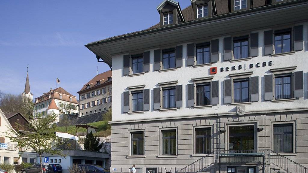 Die Berner Kantonalbank konnte ihr Privat- und Firmenkundengeschäft im vergangenen Jahr weiter ausbauen. (Archiv)