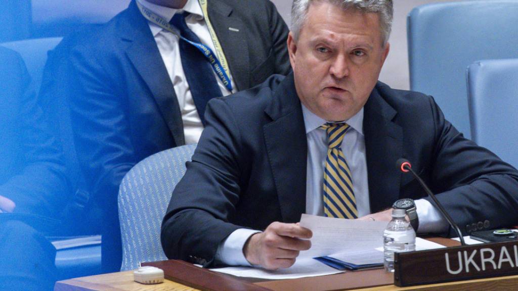 Serhij Kyslyzja, Botschafter der Ukraine bei den Vereinten Nationen, spricht während einer Sitzung des UN-Sicherheitsrates im Hauptquartier der Vereinten Nationen. Foto: Eduardo Munoz Alvarez/AP/dpa