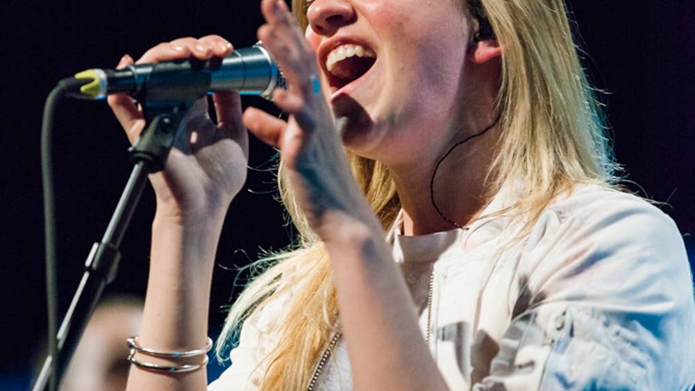 Anna Känzig präsentiert ihre neue Single