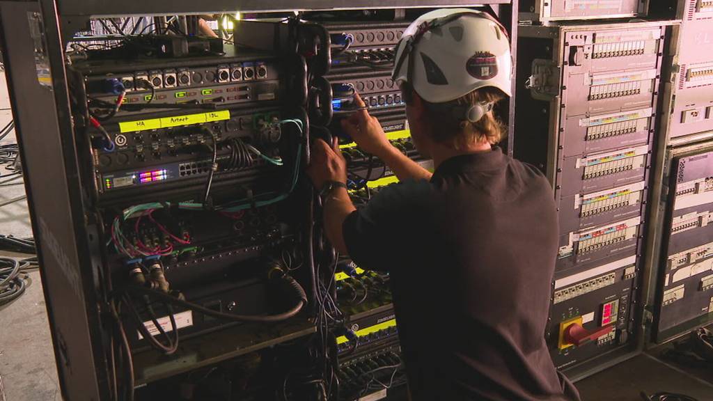 Kein Kabelsalat am Openair St.Gallen: Unterwegs mit den Bühnentechnikern im Sittertobel