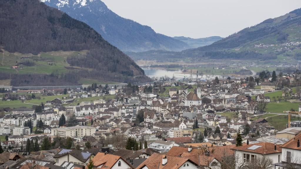 Die Stimmbevölkerung der Gemeinde Schwyz hat am Sonntag die beiden kommunalen Abstimmungsvorlagen angenommen. (Symbolbild)