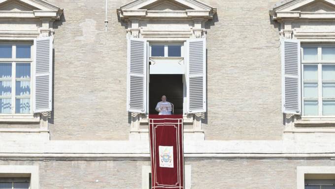Papst betet für Anschlagsopfer - Bischofsweihe im Petersdom