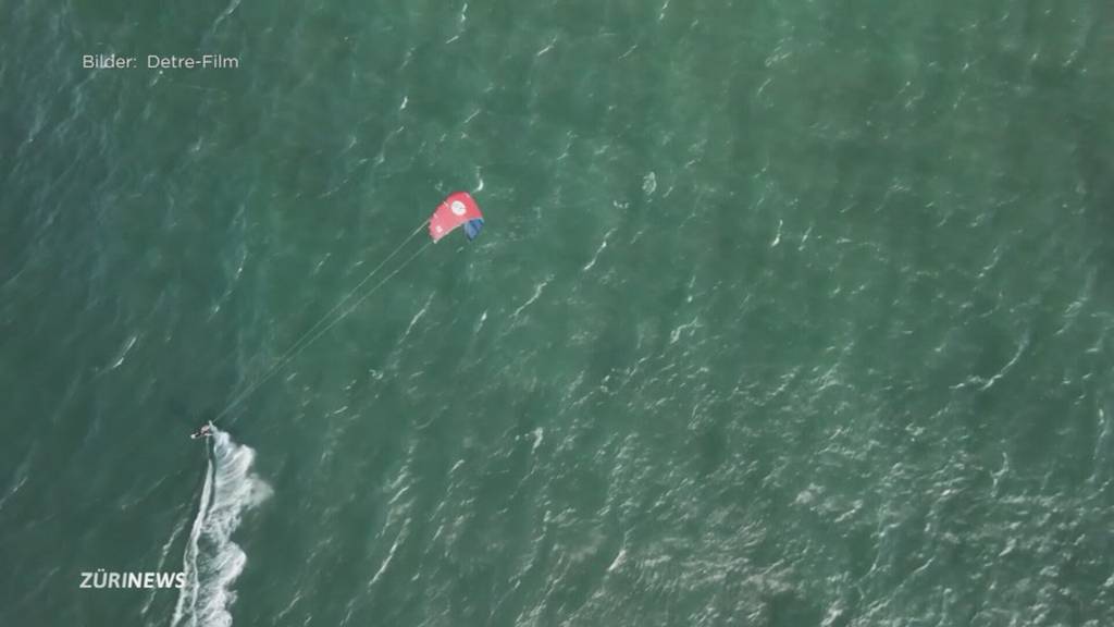 Zürcher Kitesurfer surft die Taiwanstrasse