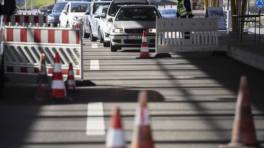 Zwei Männer mit gestohlenem Auto in Thayngen SH festgenommen