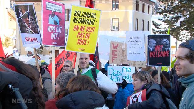 Juso demonstriert in Davos gegen WEF