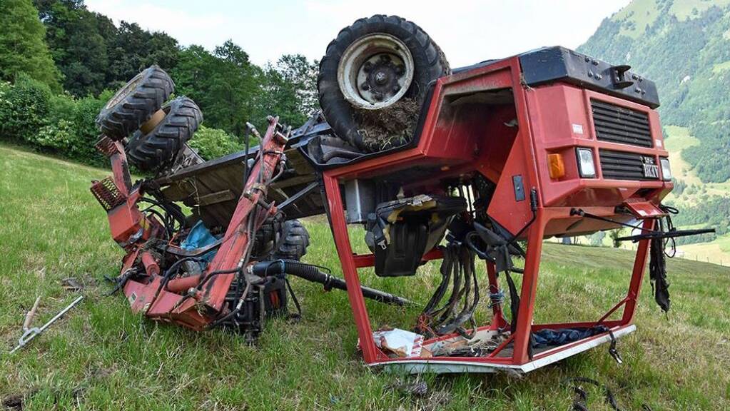 Die meisten tödlichen Unfälle in der Landwirtschaft geschehen mit Fahrzeugen oder Maschinen. So wie bei jenem Unfall in Dallenwil, bei dem ein 77-Jähriger vergangene Woche ums Leben kam.