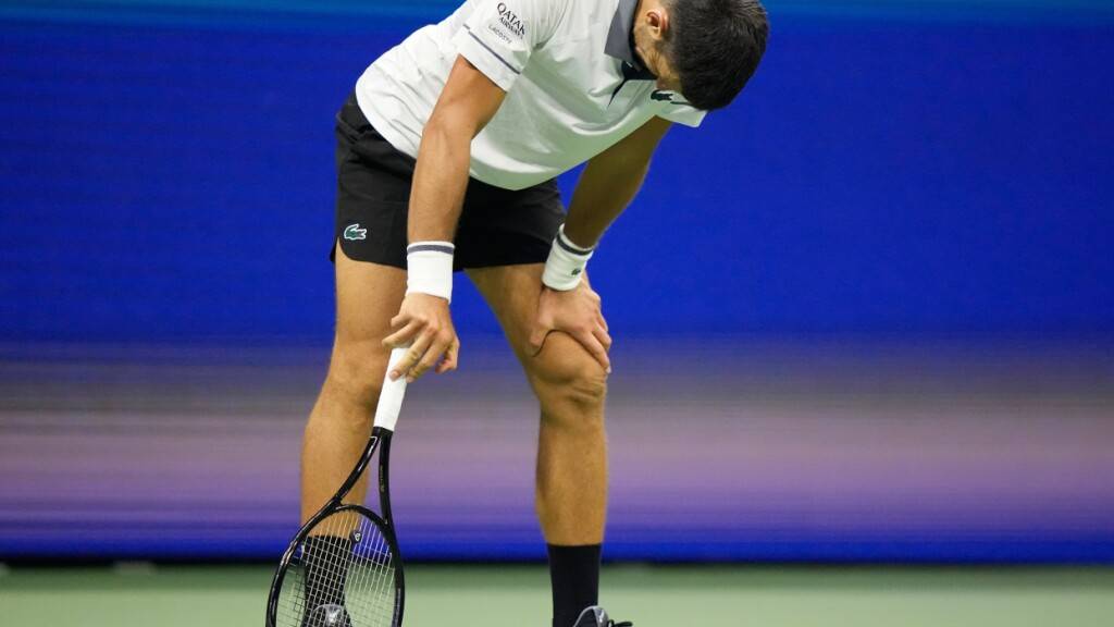Novak Djokovic schlägt sich schon das ganze Jahr mit körperlichen Beschwerden herum