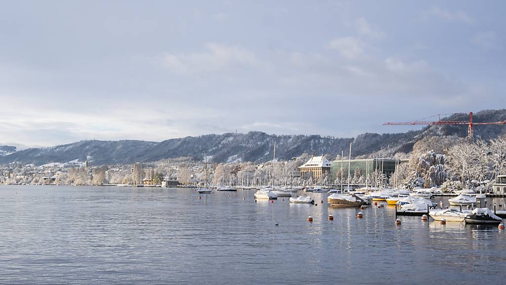 Nach den ausgiebigen Schneefällen von Ende der vergangenen Woche herrschten am Montag teilweise frühlingshafte Temperaturen. (Archivbild)