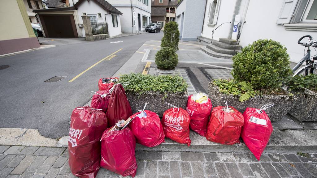 So viel Abfall verursacht eine Person in der Schweiz