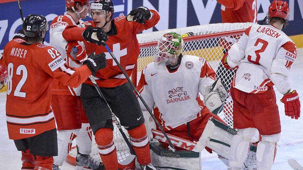 Das Tragen des Halsschutzes wird für Turniere wie Weltmeisterschaften obligatorisch