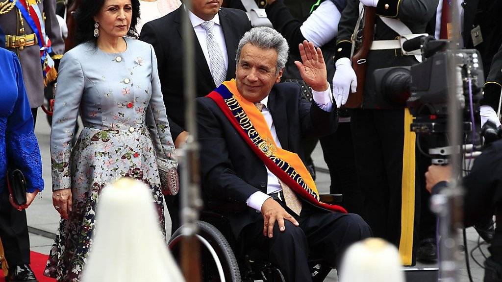 In Ecuador tritt der neue linksgerichtete Präsident Lenín Moreno mit einer feierlichen Zeremonie sein Amt an.