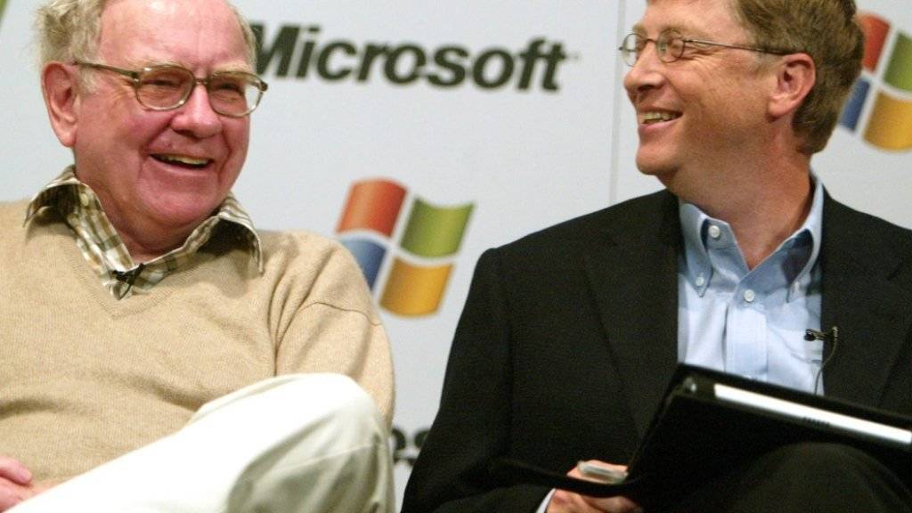 US-Investor Warren Buffet spendet über zwei Milliarden Dollar an die Wohltätigkeitsstiftung von Unternehmer Bill Gates - und bleibt weiterhin der viertreichste Mensch der Welt. (Archivbild)