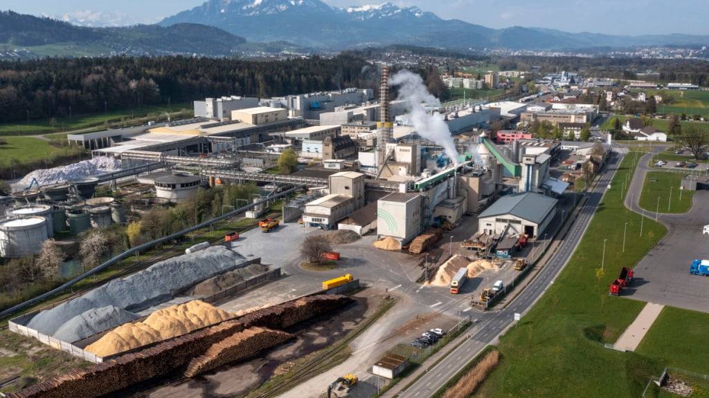 Die Perlen Papier AG plant den Abbau von rund 65 Arbeitsstellen. (Archivaufnahme)