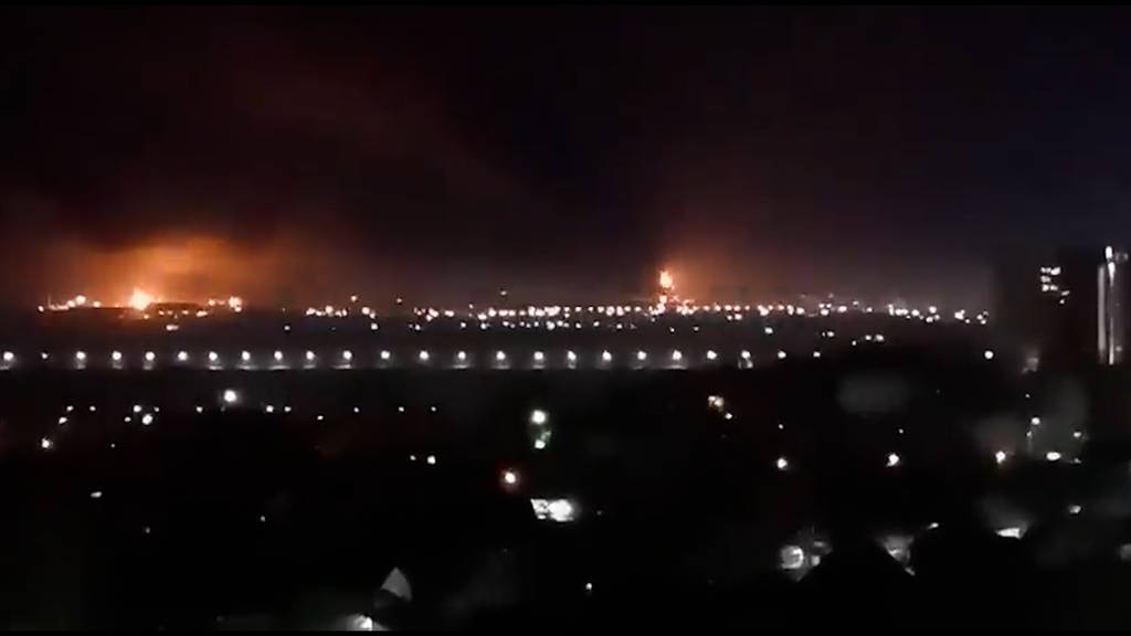 Brand in russischen Öldepots nahe der Ukraine ausgebrochen
