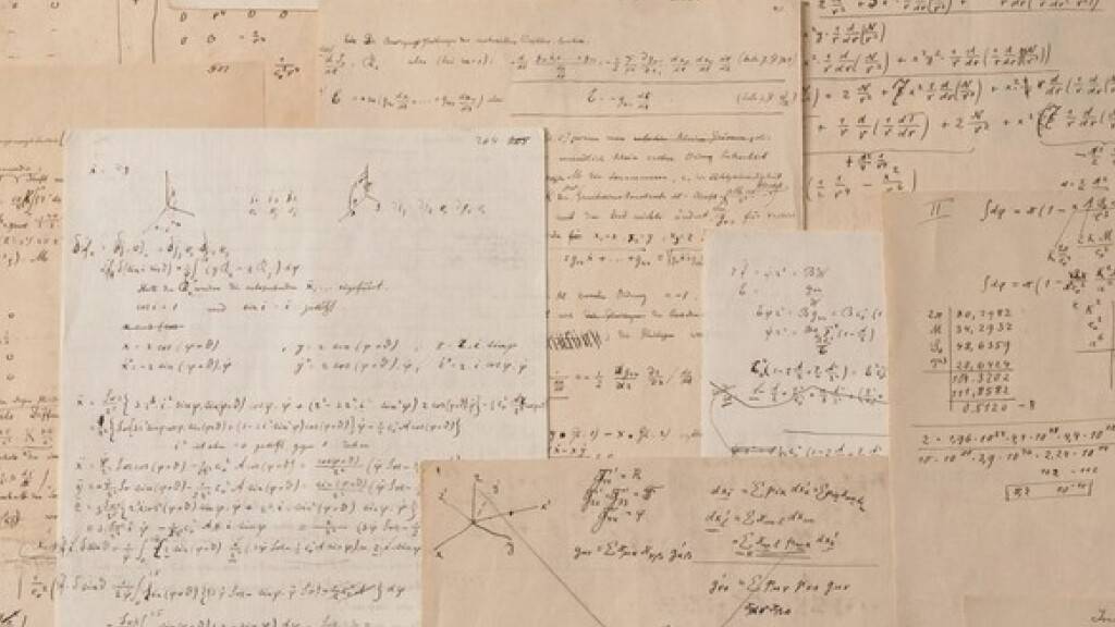 Ein Manuskript von Albert Einstein aus den Jahren 1913/1914 kommt heute in Paris unter den Hammer. Erwartet werden bis zu 3 Millionen Franken. Das Zettelkonvolut enthält einen Entwurf der Relativitätstheorie (Christie's, Ausschnitt)