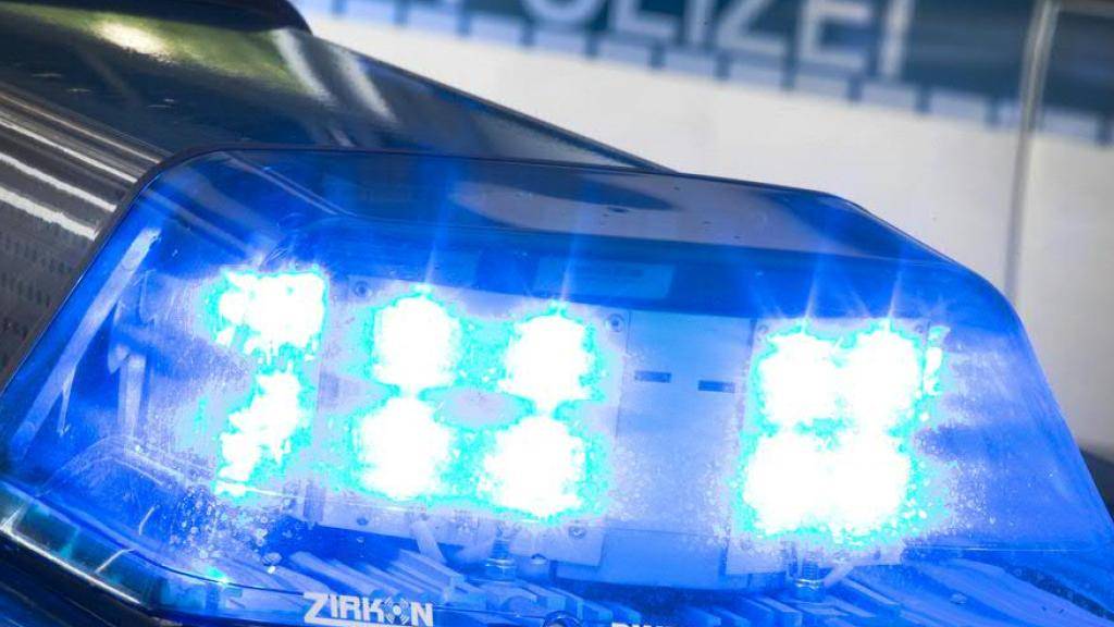 Mit einer Lügengeschichte über einen Einbrecher haben zwei Kinder in Bayern einen Polizei-Grosseinsatz ausgelöst. (Symbolbild)