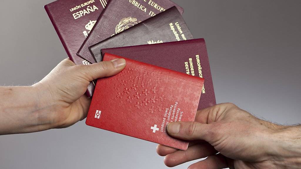 Ob mit oder ohne Schweizer Pass: Die Bevölkerung mit ausländischen Wurzeln wächst weiterhin dynamischer als jene ohne Migrationshintergrund. (Symbolbild)