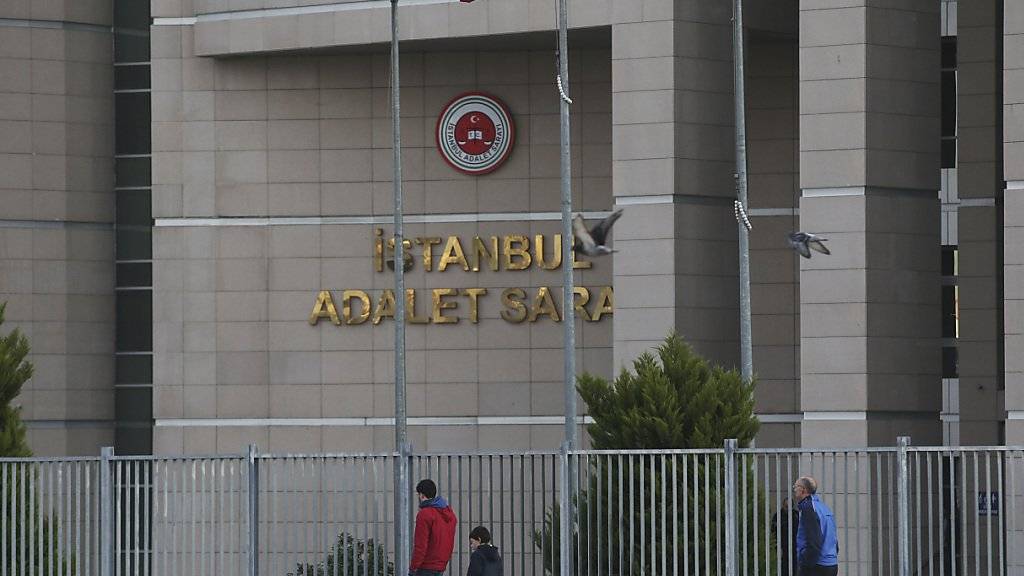 Ein Istanbuler Gericht verurteilte fünf Journalisten zu jeweils 18 Monaten Gefängnis. Sie bleiben bis zum Berufungsurteil auf freiem Fuss. (Symbolbild)
