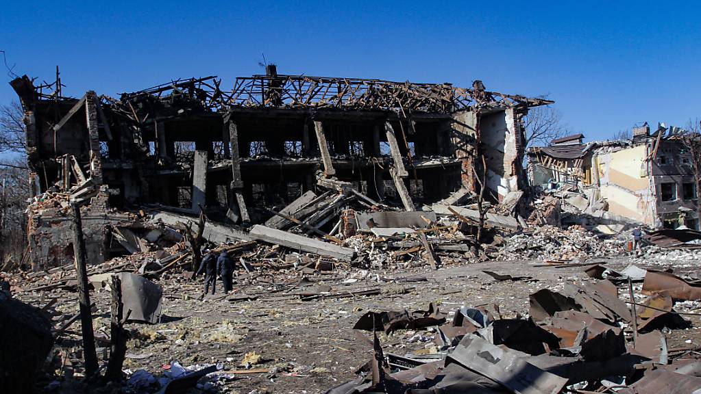 FILED - Zerstörungen  in Dnipro. Photo: -/Ukrinform/dpa