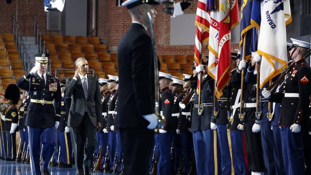 Präsident Barack Obama am Mittwoch in Arlington im US-Bundesstaat Virginia vor Vertretern aller Teilstreitkräfte.