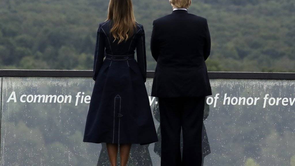 US-Präsident Donald Trump und seine Frau Melania an einer Gedenkfeier zu den Anschlägen vom 11. September in Shanksville im Bundesstaat Pennsylvania. (Archivbild)