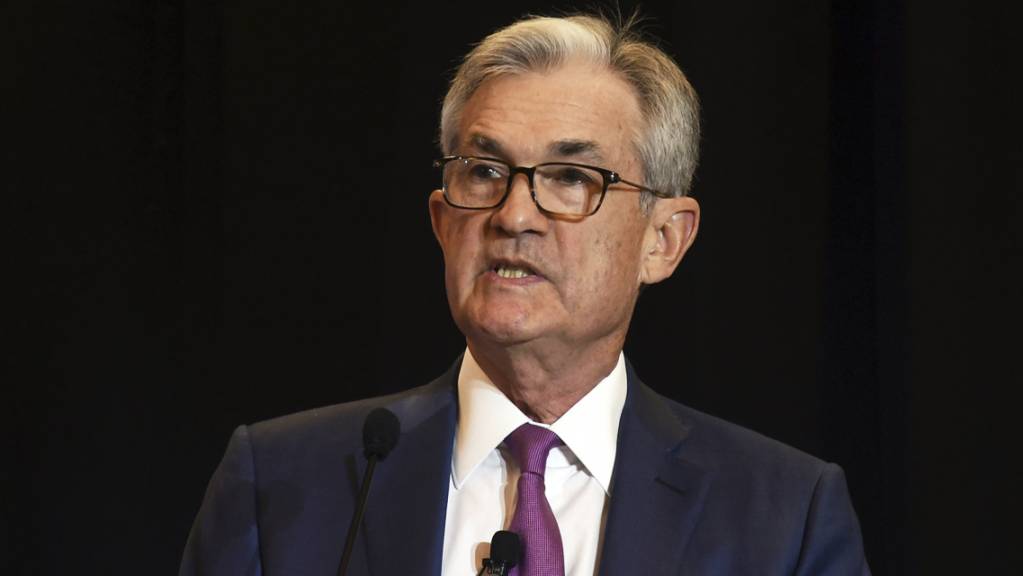 Der Chef der US-Notenbank Fed, Jerome Powell, hat am Dienstag in Denver klar eine weitere Zinssenkung der amerikanischen Zentralbank in diesem Jahr angekündigt.