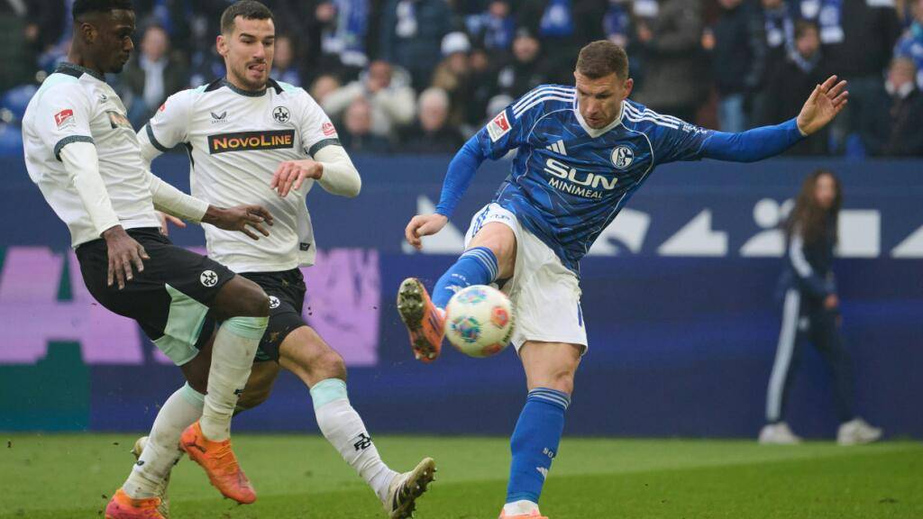 Dzeko trifft beim Schalke-Debüt zum Rekord