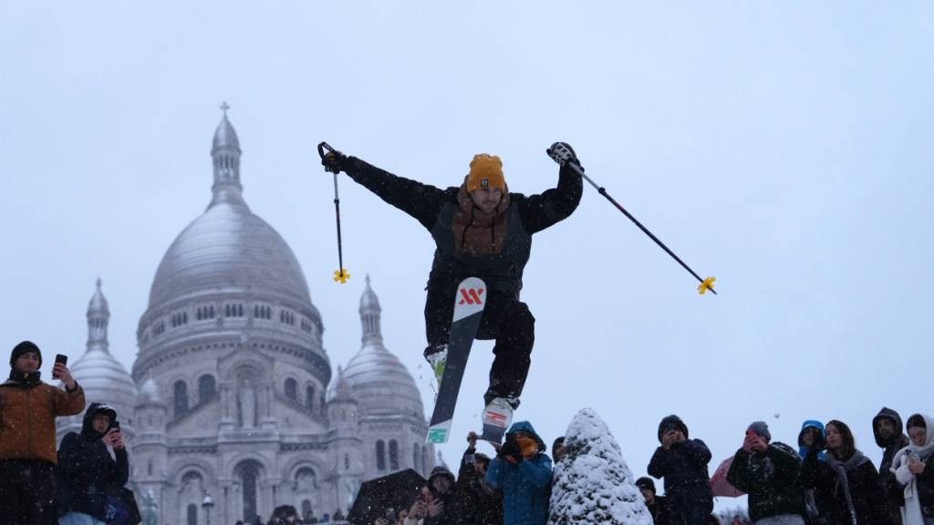 Schnee sorgt für 1000 Kilometer Stau im Grossraum Paris