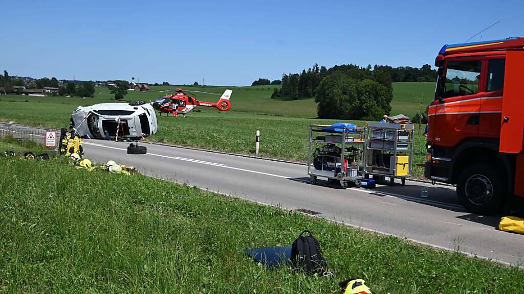 Schwerverletzter nach abgebrochenem Überholmanöver