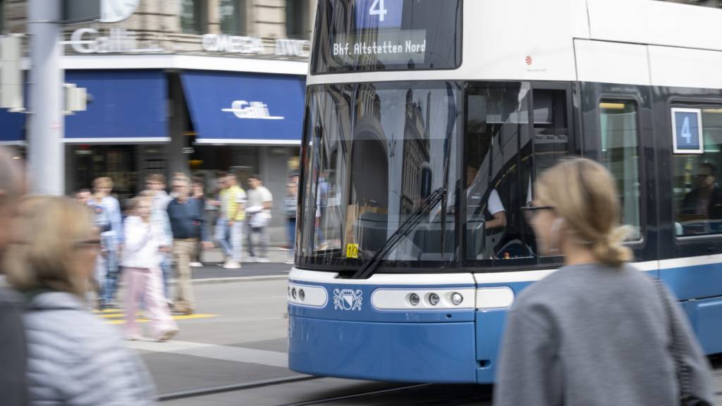 Mehr Fahrgäste als je zuvor nutzten im Vergangenen Jahr das Angebot des ZVV. (Archivbild)