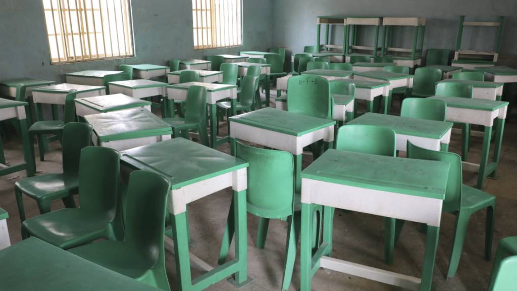 ARCHIV - Von der Government Girls Junior Secondary School in Nigeria wurden erst im Februar Hunderte Schulkinder verschleppt. Foto: Ibrahim Mansur/AP/dpa