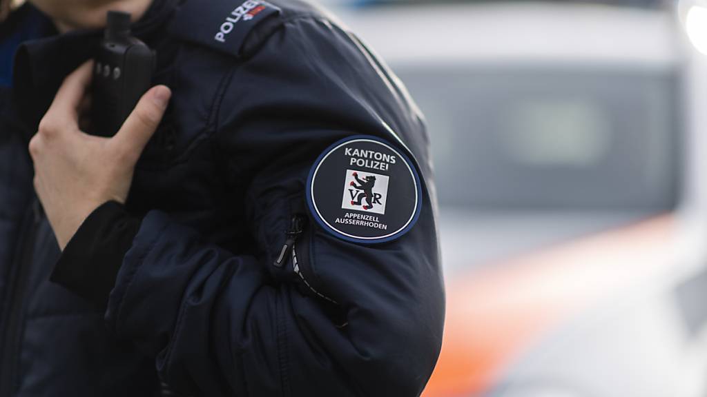 Die Kantonspolizei Appenzell Ausserrhoden rückte zu einem Einbruch nach Gais aus. (Symbolbild)