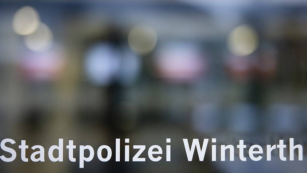 Winterthurer Polizei stoppt Jugendlichen mit getuntem E-Motorrad