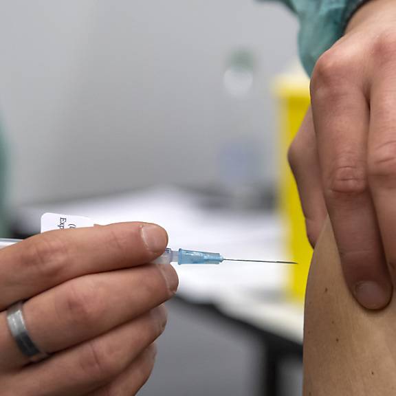 Kanton Zürich ruft Spitalmitarbeitende zur vierten Impfung auf