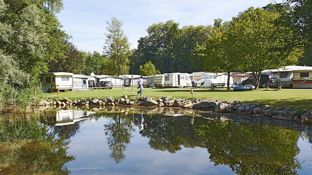 So sah der Campingplatz in Gampelen im Jahr 2017 aus. (Archivbild)
