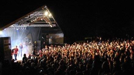 http://quellrock.ch/