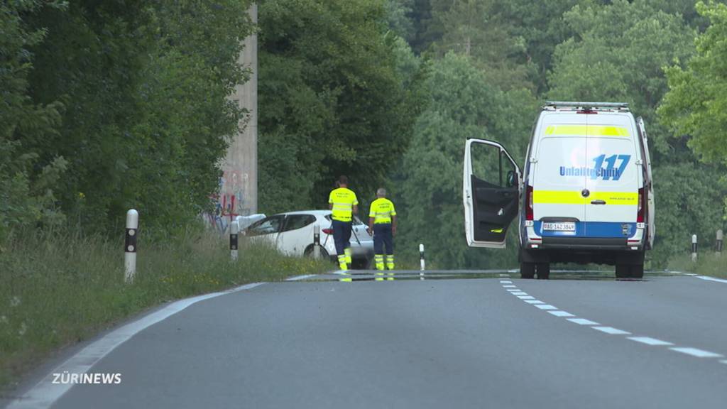 Unfall Wohlenschwil: Auto prallt in einen Brückenpfeiler, Lenker stirbt noch vor Ort