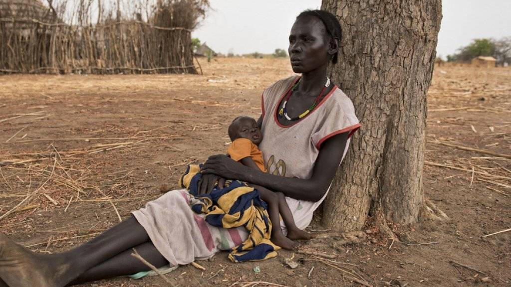 Hungersnot: Mutter mit Kind im Südsudan. (Archivbild)