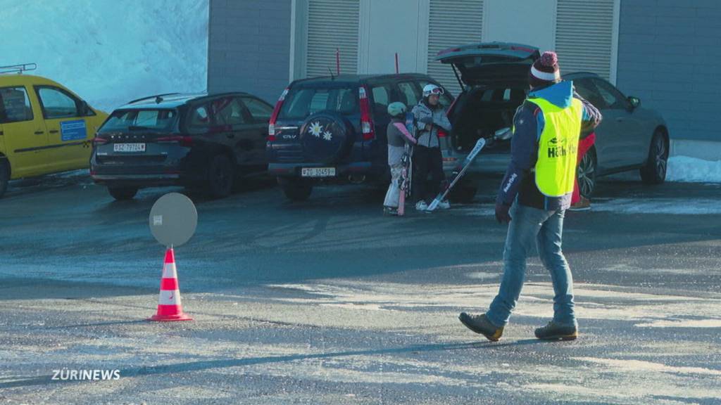 Dettlings Nebenjob: SVP-Präsident als Parkplatz-Einweiser