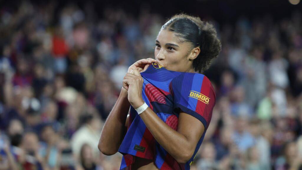 Sydney Schertenleib trifft für Barcelona zum 7:0
