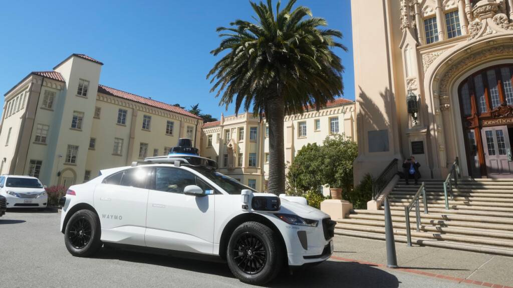 Selbstfahrende Taxis von Waymo werden bald auch in Europa verkehren. Das Unternehmen will im kommenden Jahr mit dem Betrieb in London starten.(Symbolbild)